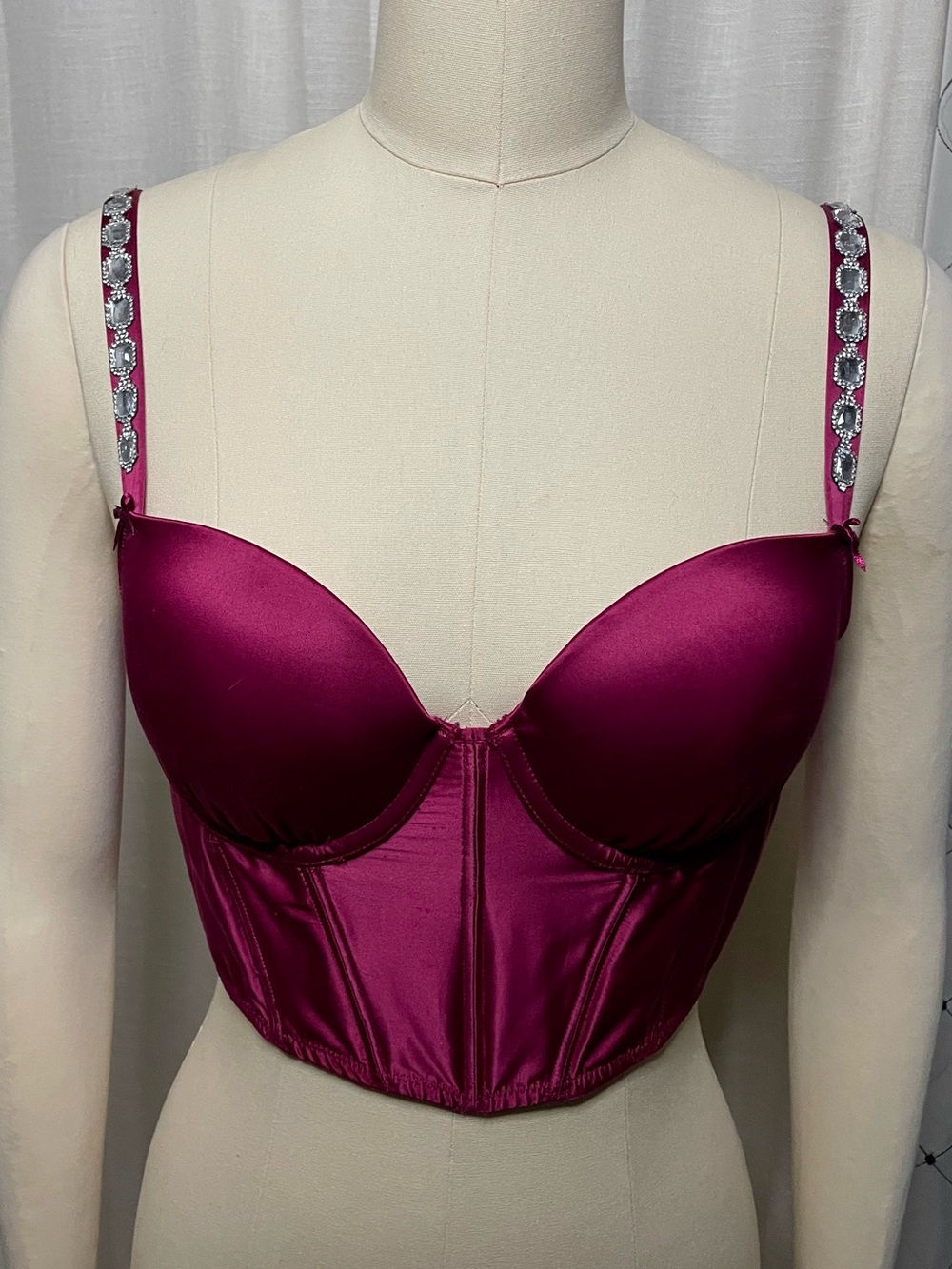 🍇Victoria's Secret - Fuchsia Satin Longline Bustier with Rhinestone Straps 34C